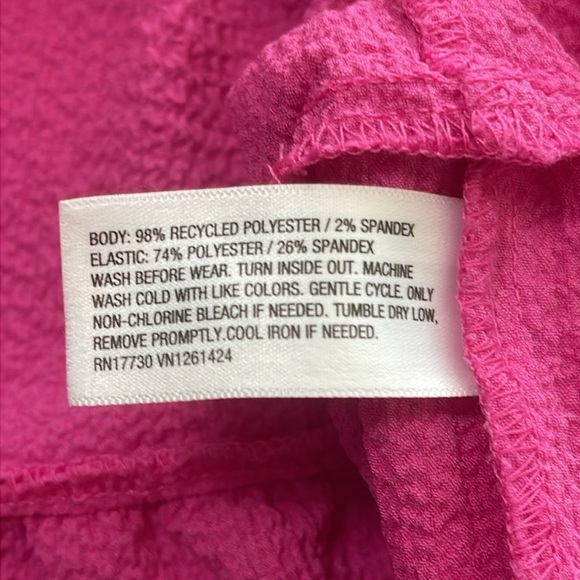 Art Class Off The Shoulder Pink Smocked Dress Size S (6-7) - Picture 4 of 4